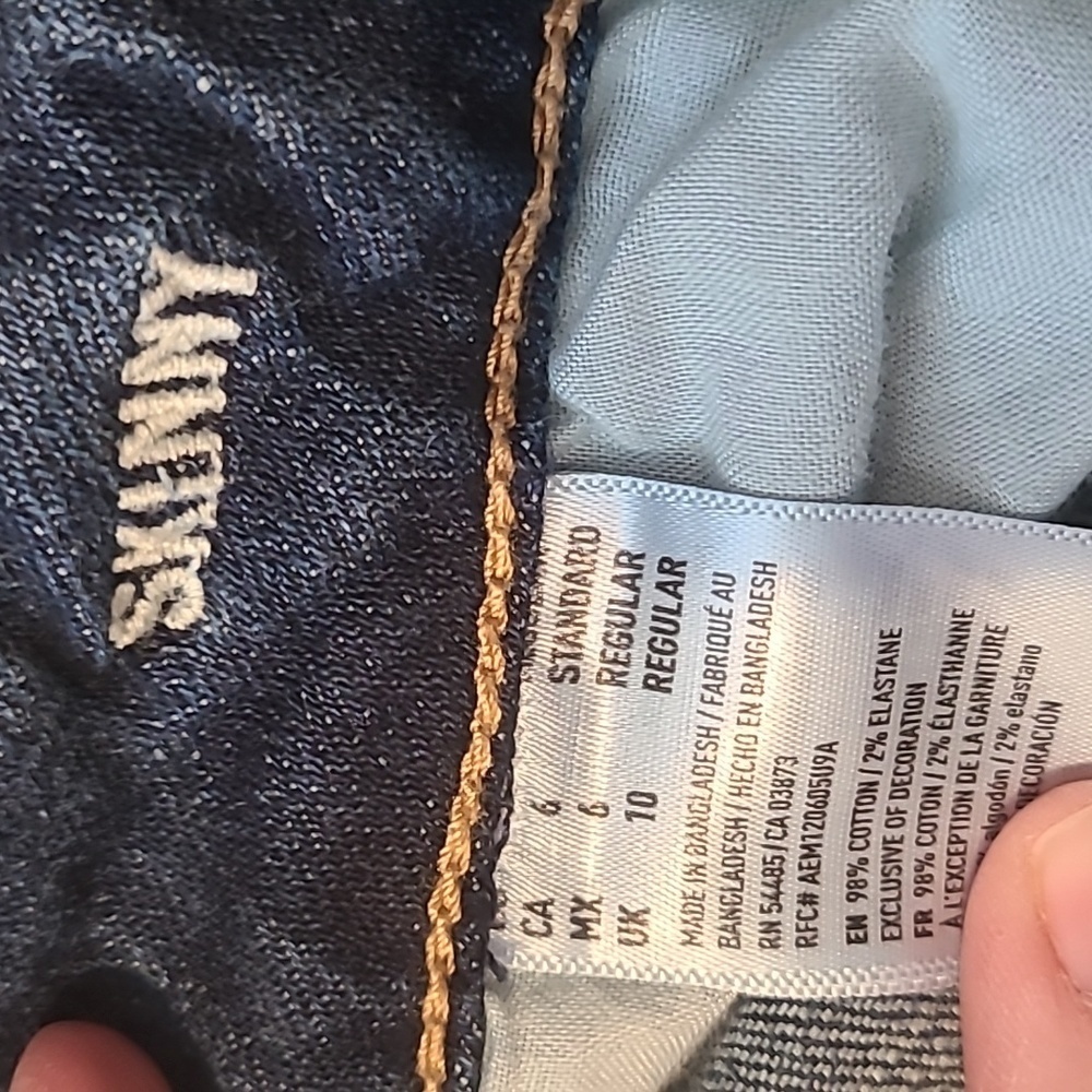 American Eagle "Skinny Jeans"‎ Size 6| Medium Wash​ - Picture 5 of 5